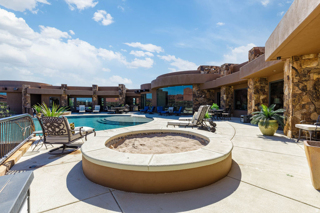 2248 N TACHEENE DR St George, UT 84770