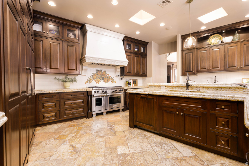 2248 N TACHEENE DR St George, UT 84770