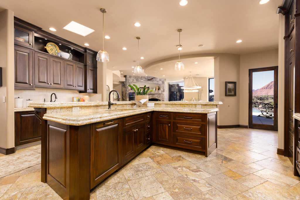 2248 N TACHEENE DR St George, UT 84770