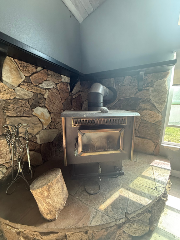 4909 W 6150 S Kanosh, UT 84637