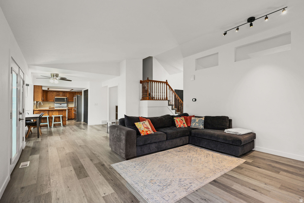 973 S VIA LA COSTA WAY Kaysville, UT 84037