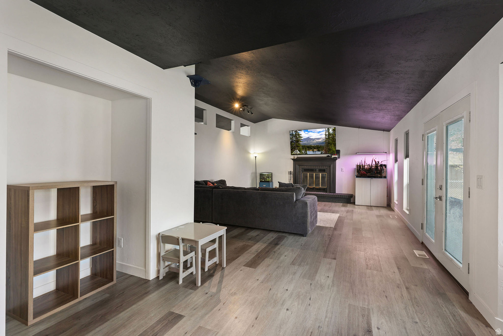 973 S VIA LA COSTA WAY Kaysville, UT 84037