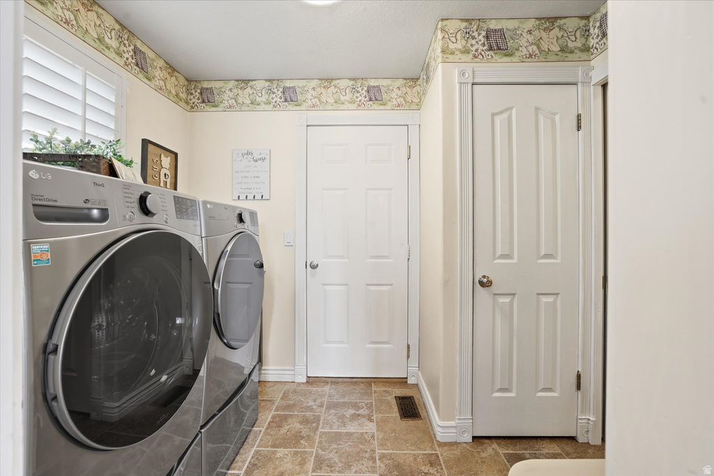 645 W 3750 N Pleasant View, UT 84414