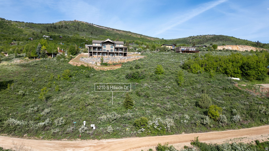 1210 S HILLSIDE DR Garden City, UT 84028