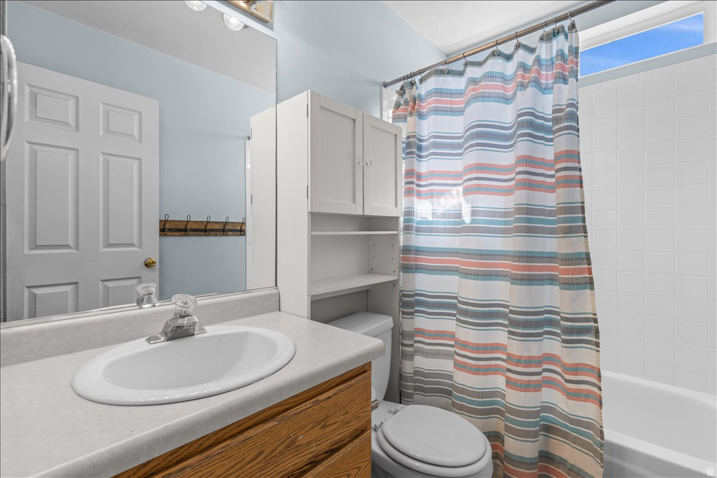 683 COUNTRY DR Stansbury Park, UT 84074