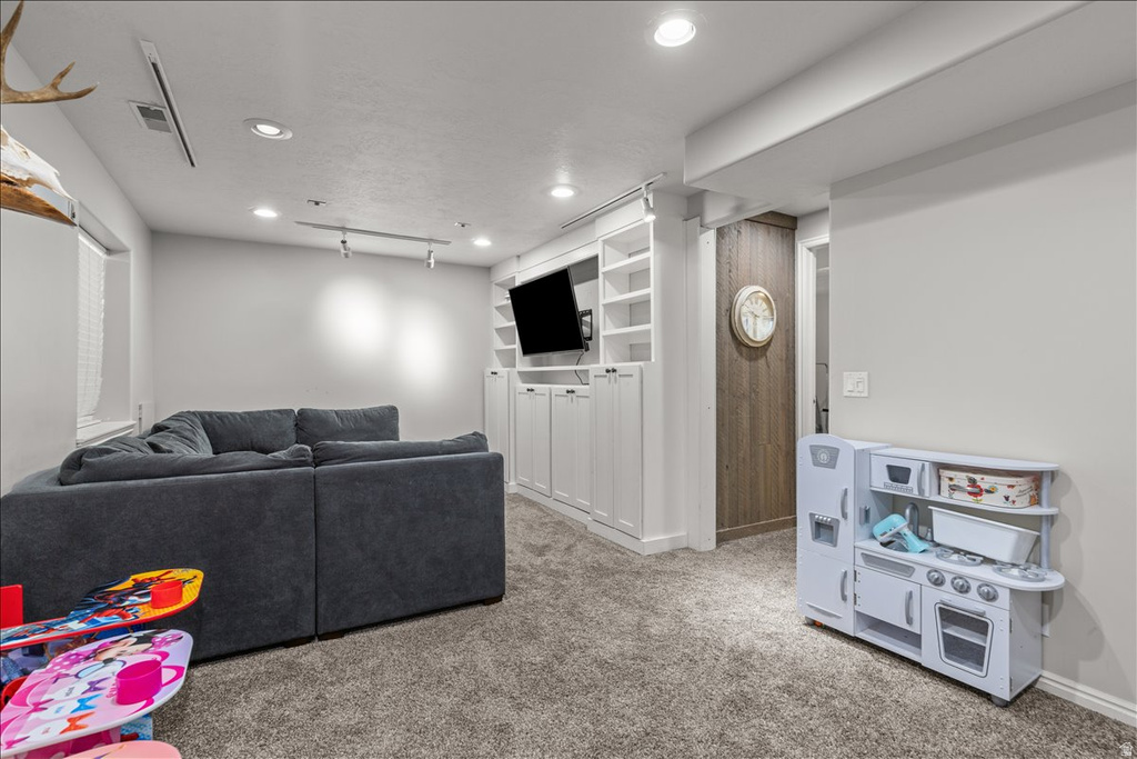 683 COUNTRY DR Stansbury Park, UT 84074