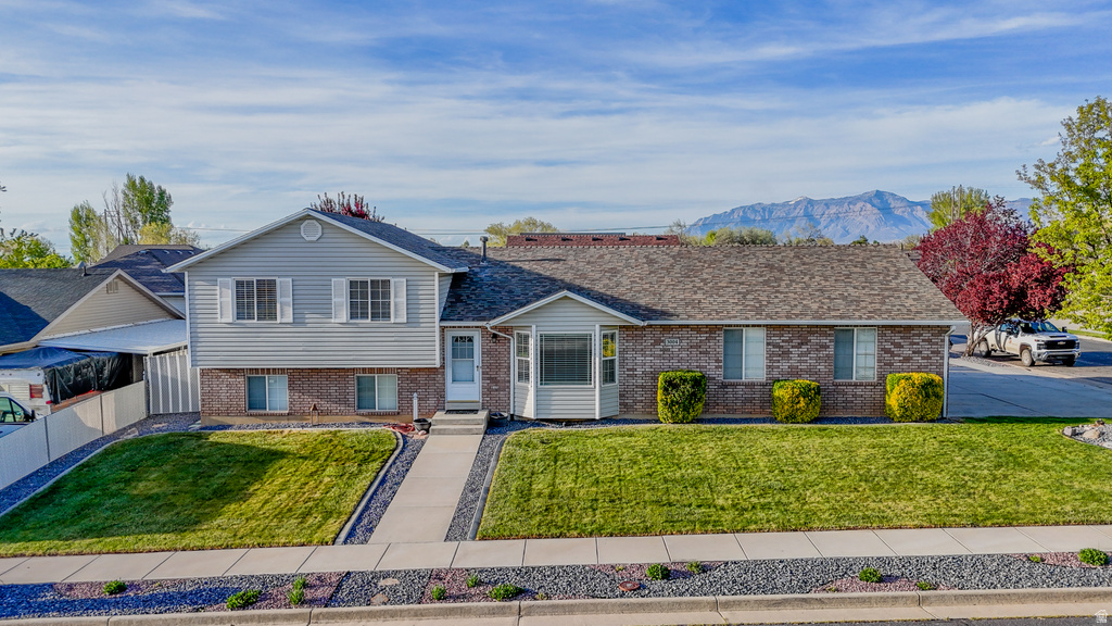 3004 W 4650 S Roy, UT 84067