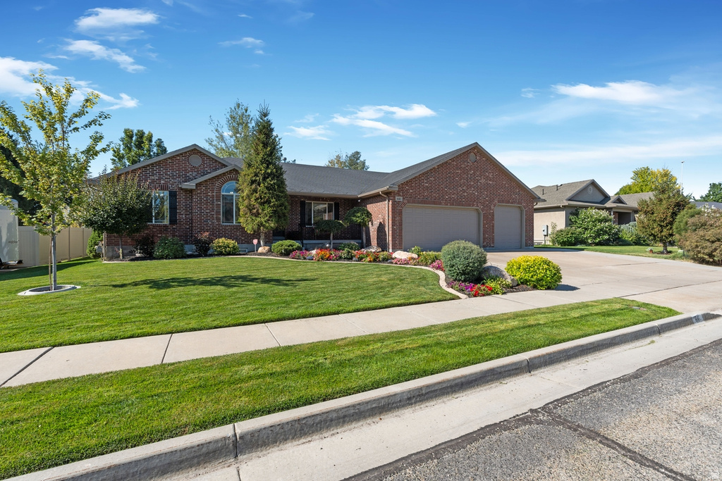 641 W 3550 S Riverdale, UT 84405