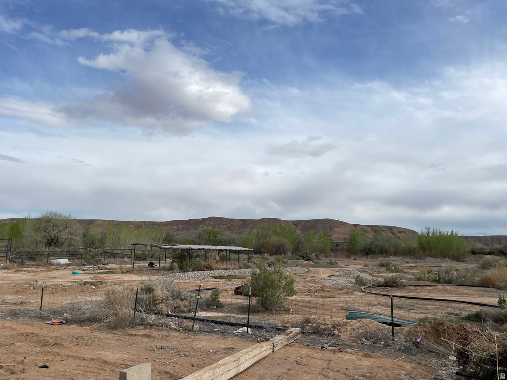 240 E HORSESHOE BEND RD Vernal, UT 84078