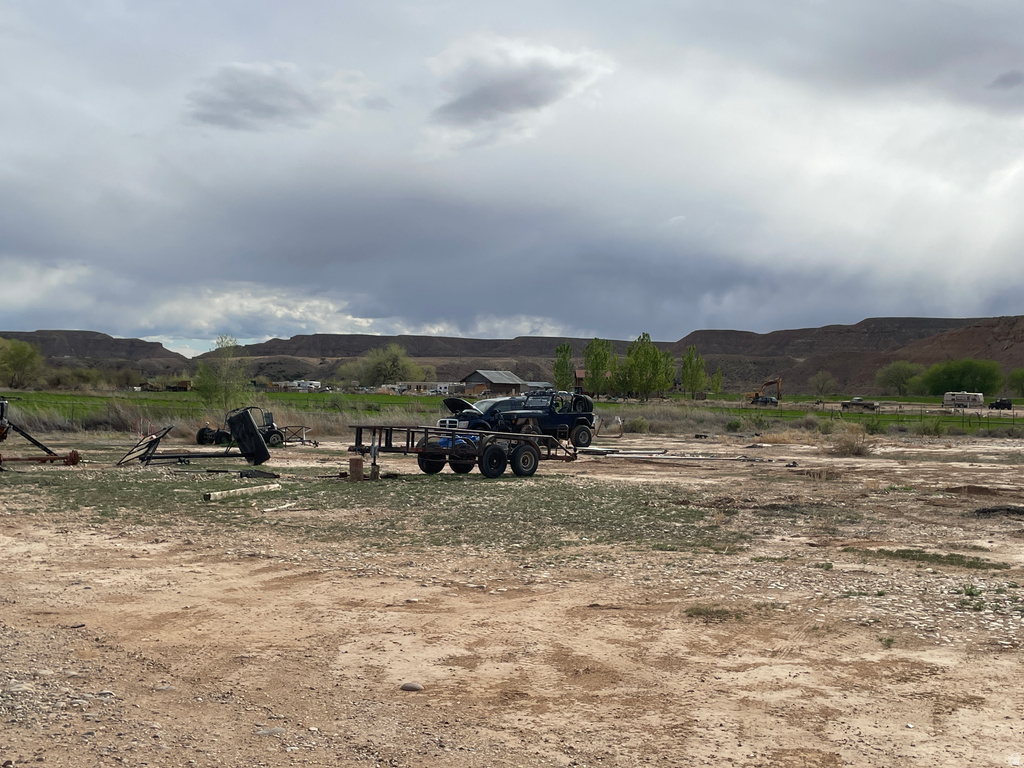 240 E HORSESHOE BEND RD Vernal, UT 84078