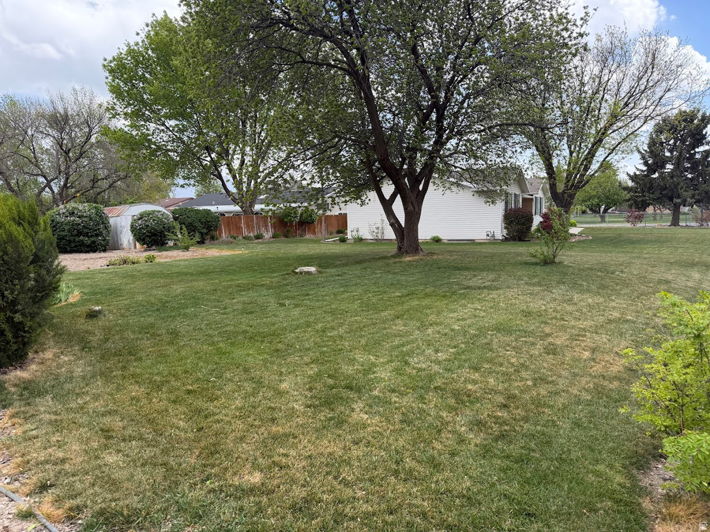 8041 S BUENO VISTA DR West Jordan, UT 84088