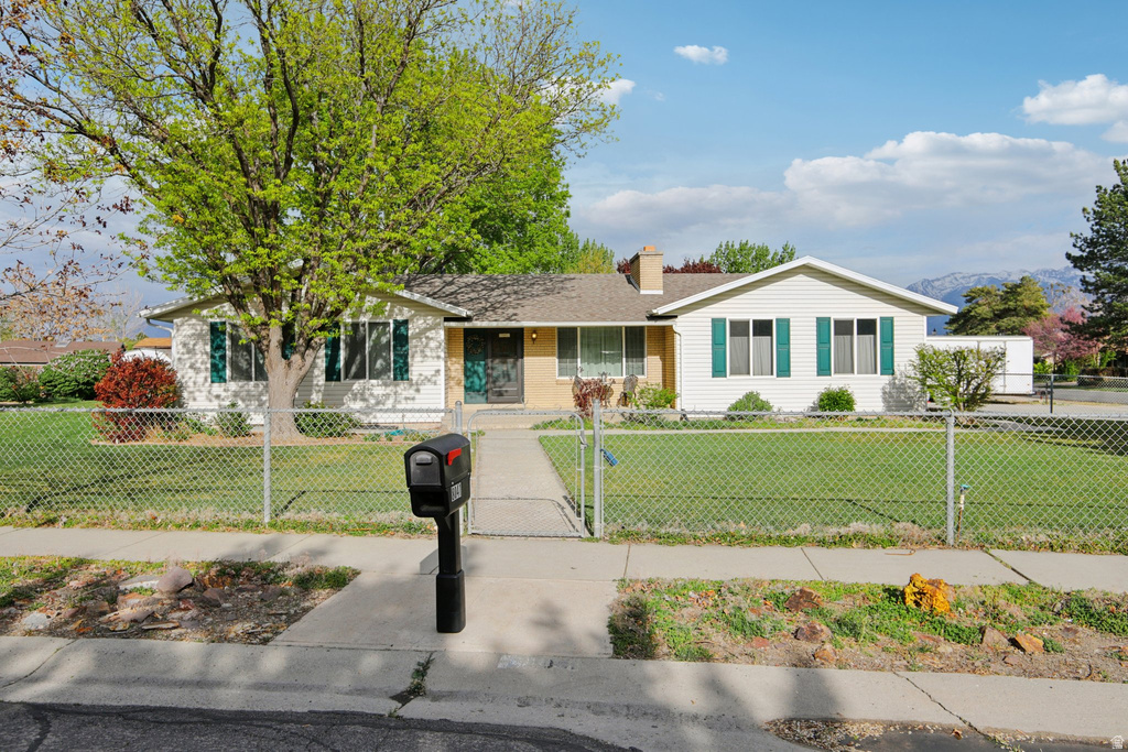 8041 S BUENO VISTA DR West Jordan, UT 84088