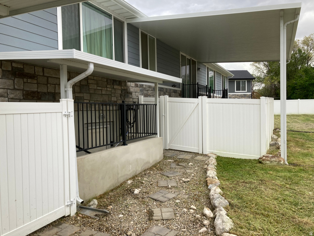 6586 W SUNRISE RIDGE CT West Valley City, UT 84128