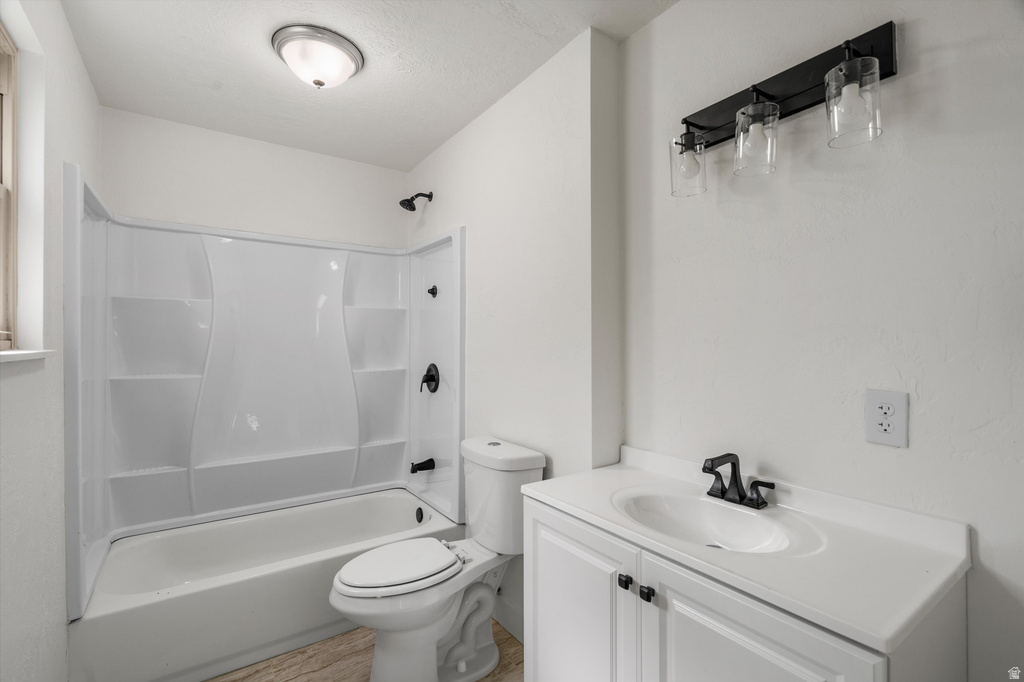 3369 S GREENMONT DR West Valley City, UT 84120