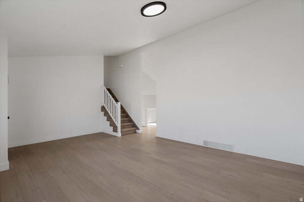 3369 S GREENMONT DR West Valley City, UT 84120