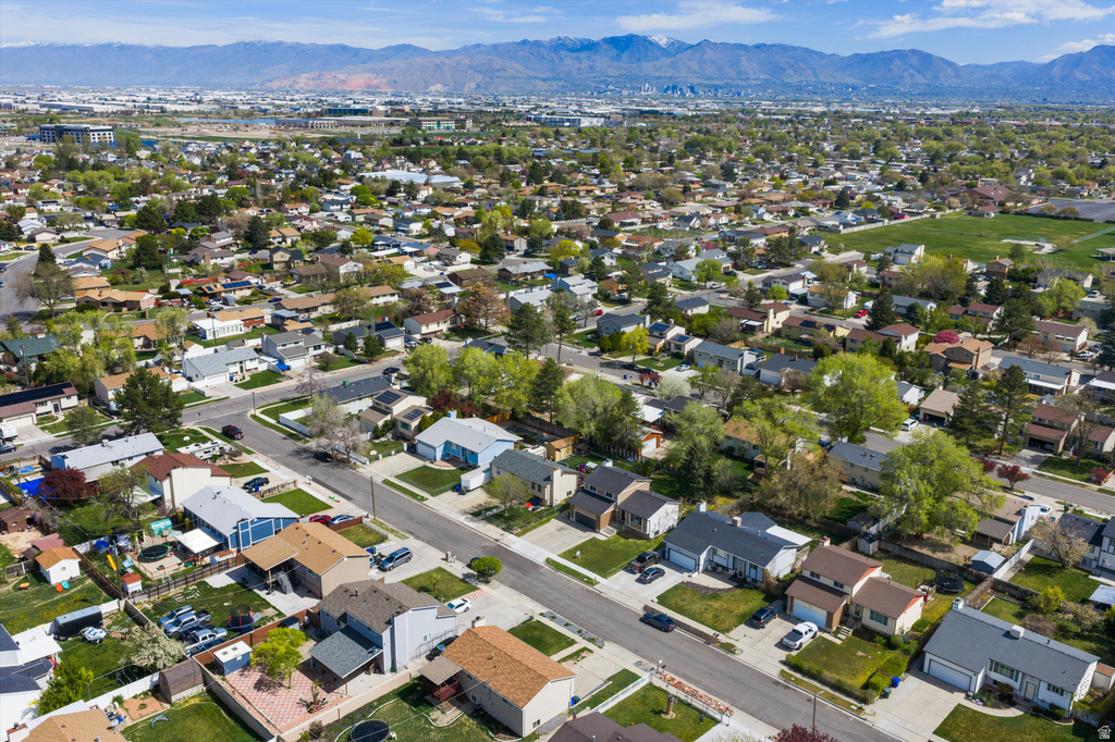 3369 S GREENMONT DR West Valley City, UT 84120