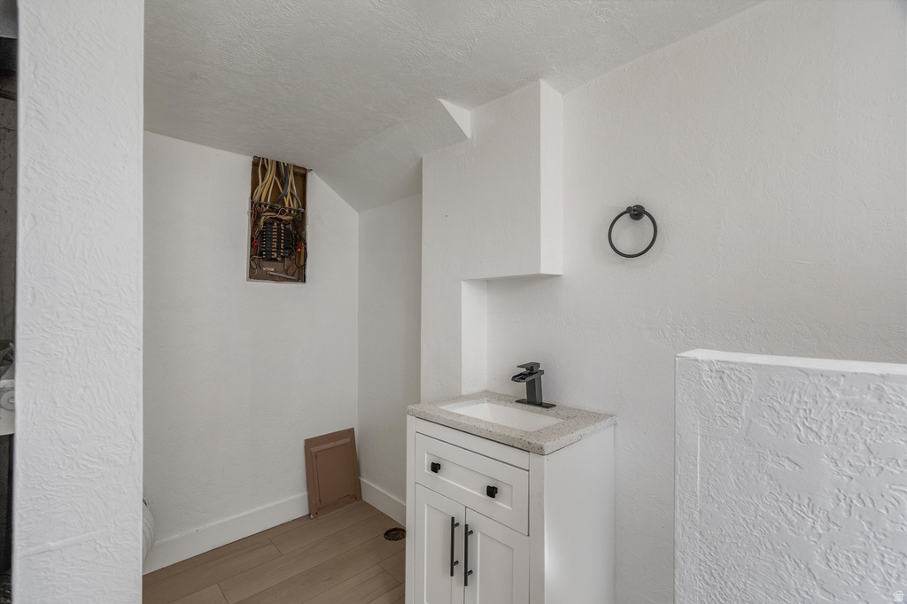 3369 S GREENMONT DR West Valley City, UT 84120