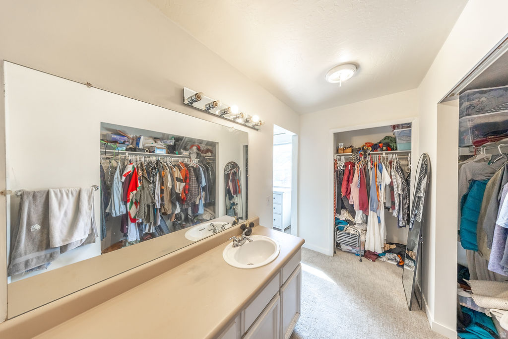 1930 E SOUTHBRIDGE WAY Sandy, UT 84093