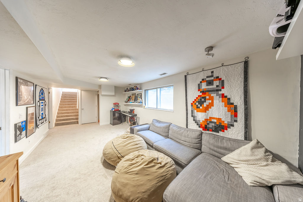 1930 E SOUTHBRIDGE WAY Sandy, UT 84093