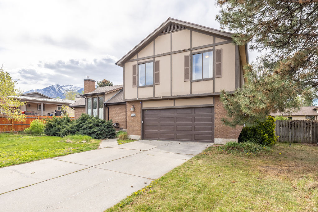 1930 E SOUTHBRIDGE WAY Sandy, UT 84093