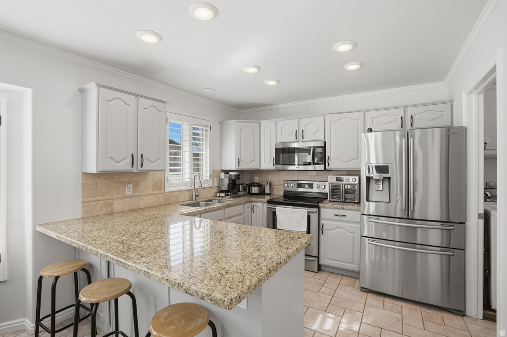 9489 S KIRKSIDE DR South Jordan, UT 84009