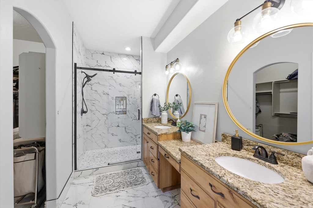 977 W WHITE WULFF DR Bluffdale, UT 84065