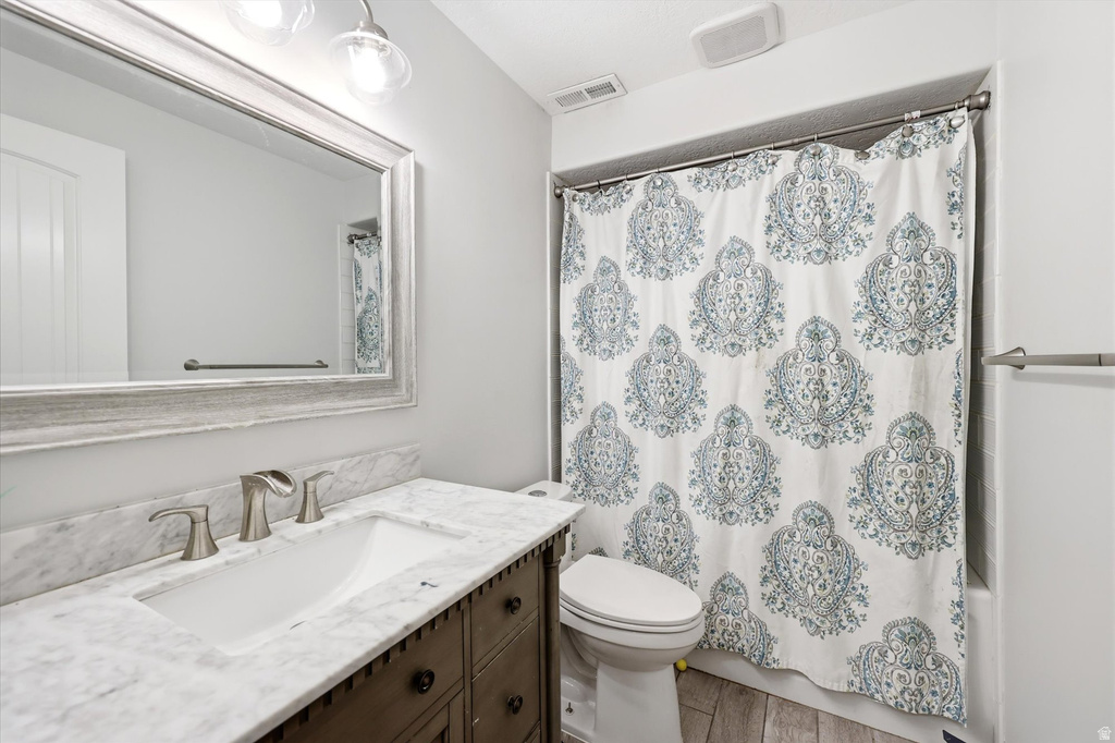 977 W WHITE WULFF DR Bluffdale, UT 84065