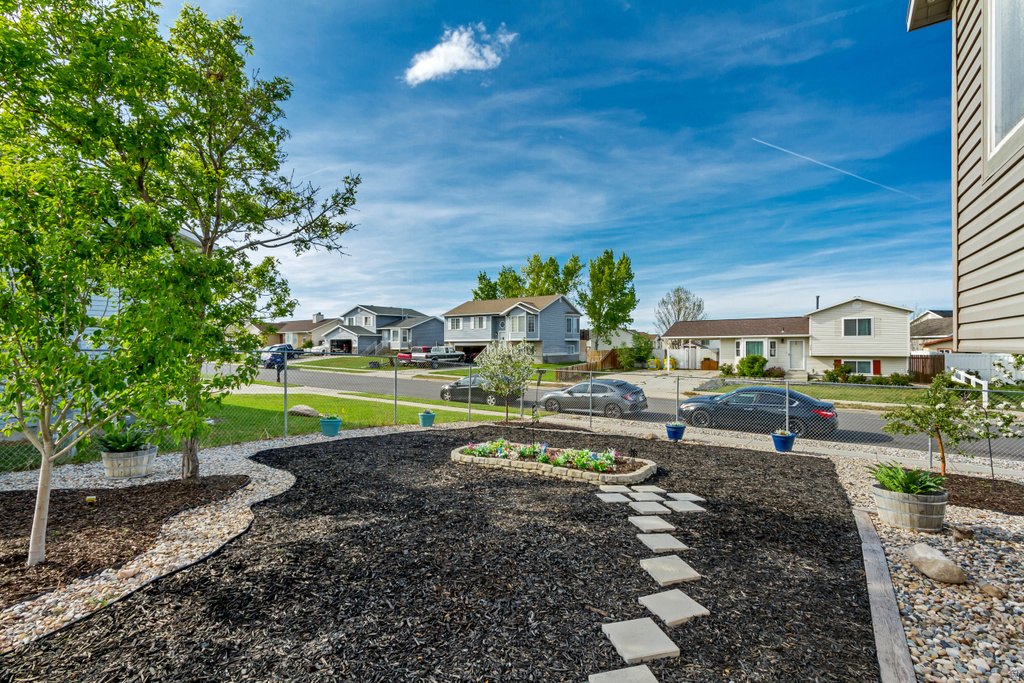 3830 S BRIDGTON CIR Magna, UT 84044