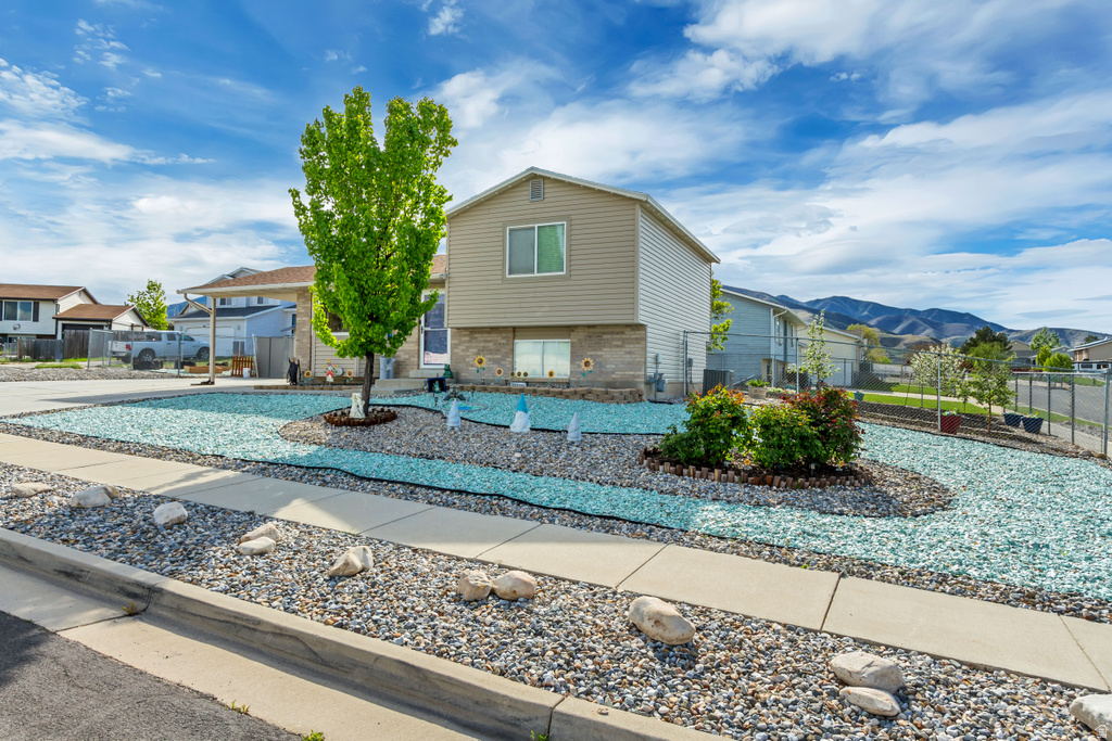 3830 S BRIDGTON CIR Magna, UT 84044