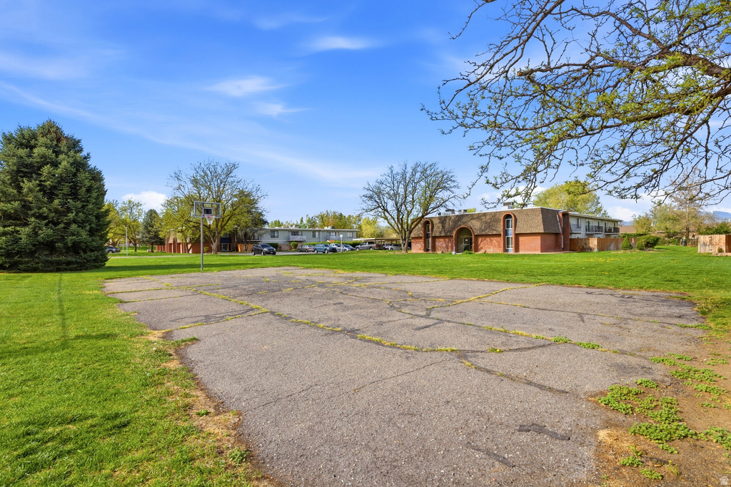 30 W LESTER AVE #D27 Murray, UT 84107