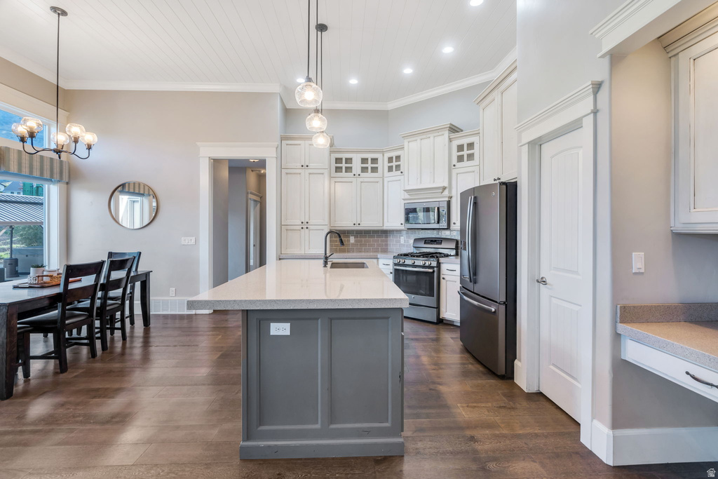 991 E 100 S Pleasant Grove, UT 84062