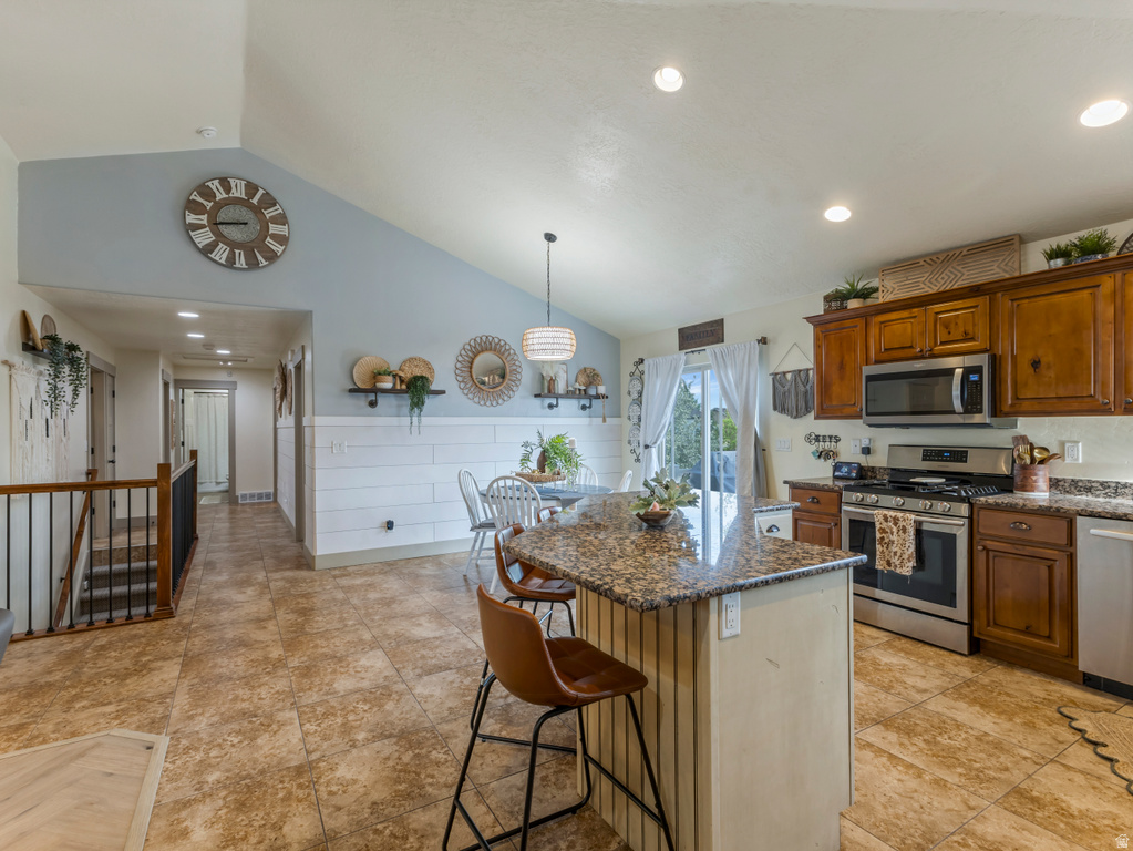 382 W ALPINE DR Saratoga Springs, UT 84045