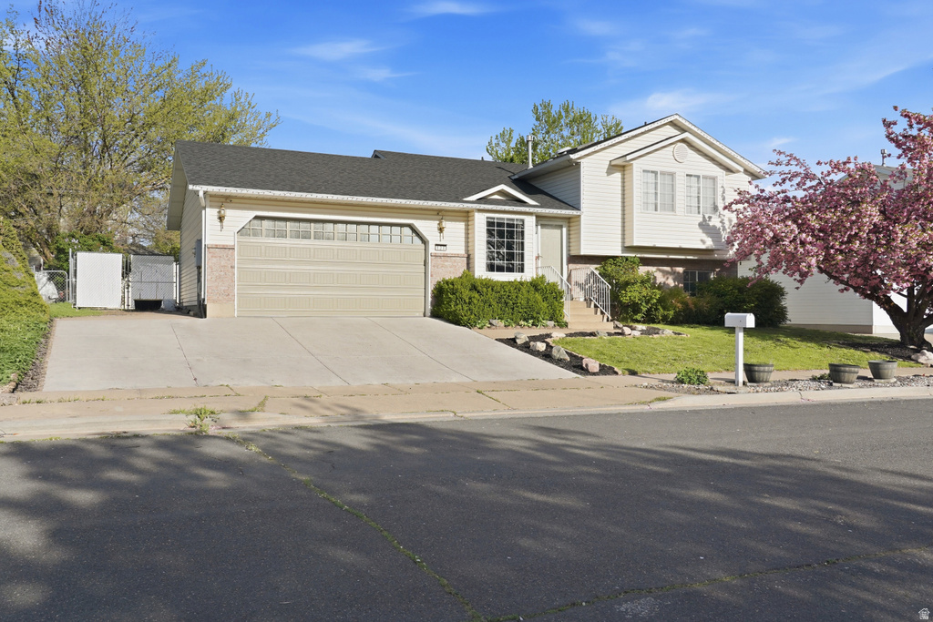 634 N 1300 W Clinton, UT 84015