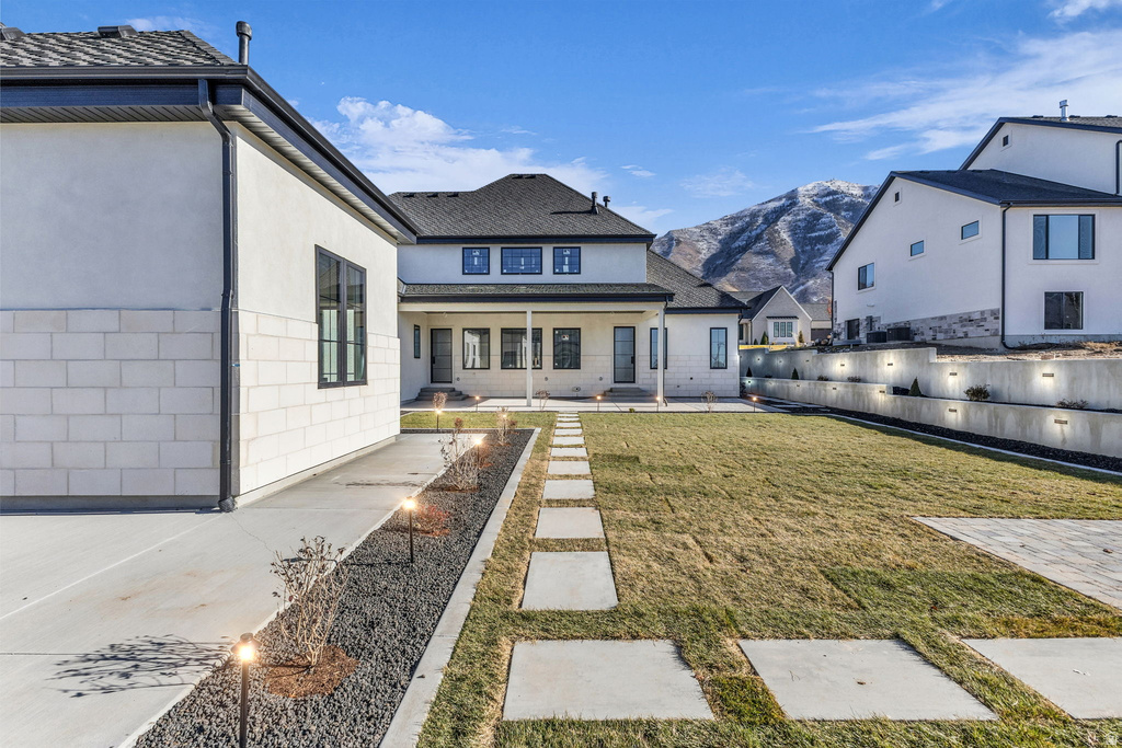 1298 S 1090 E Salem, UT 84653