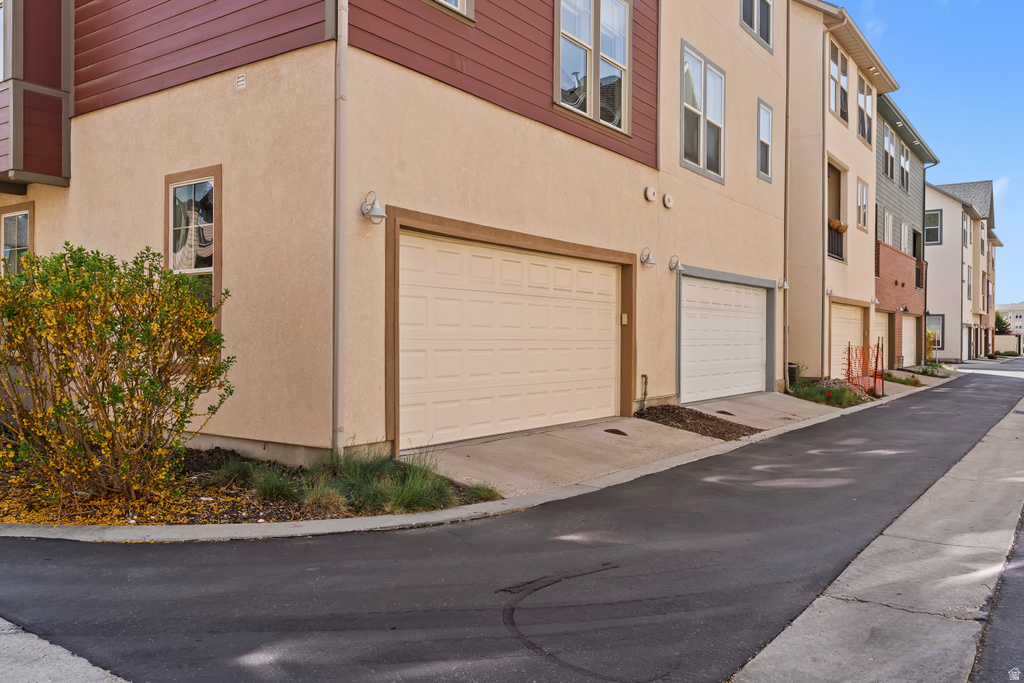 1945 MAPLE GROVE WAY Ogden, UT 84401