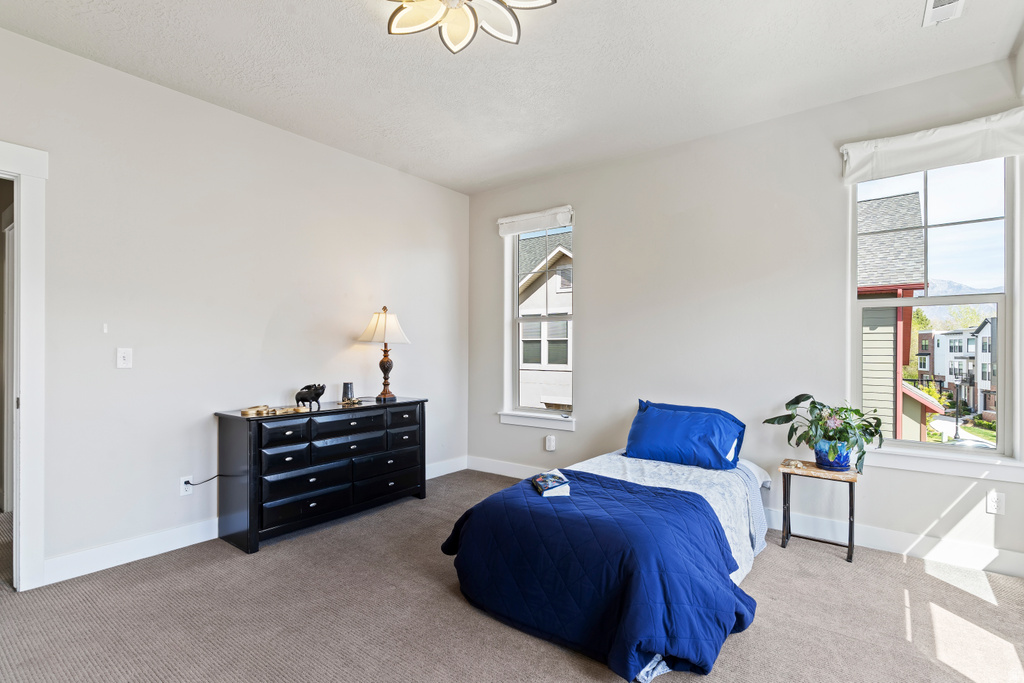 1945 MAPLE GROVE WAY Ogden, UT 84401