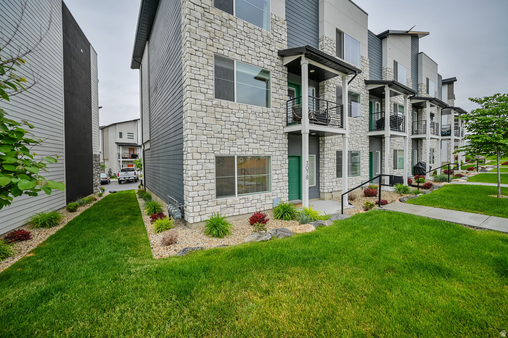 3078 N BEND LN Layton, UT 84040