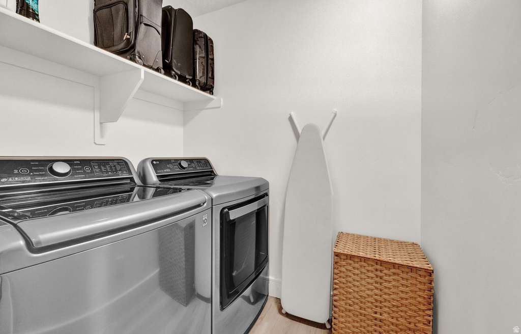 3078 N BEND LN Layton, UT 84040