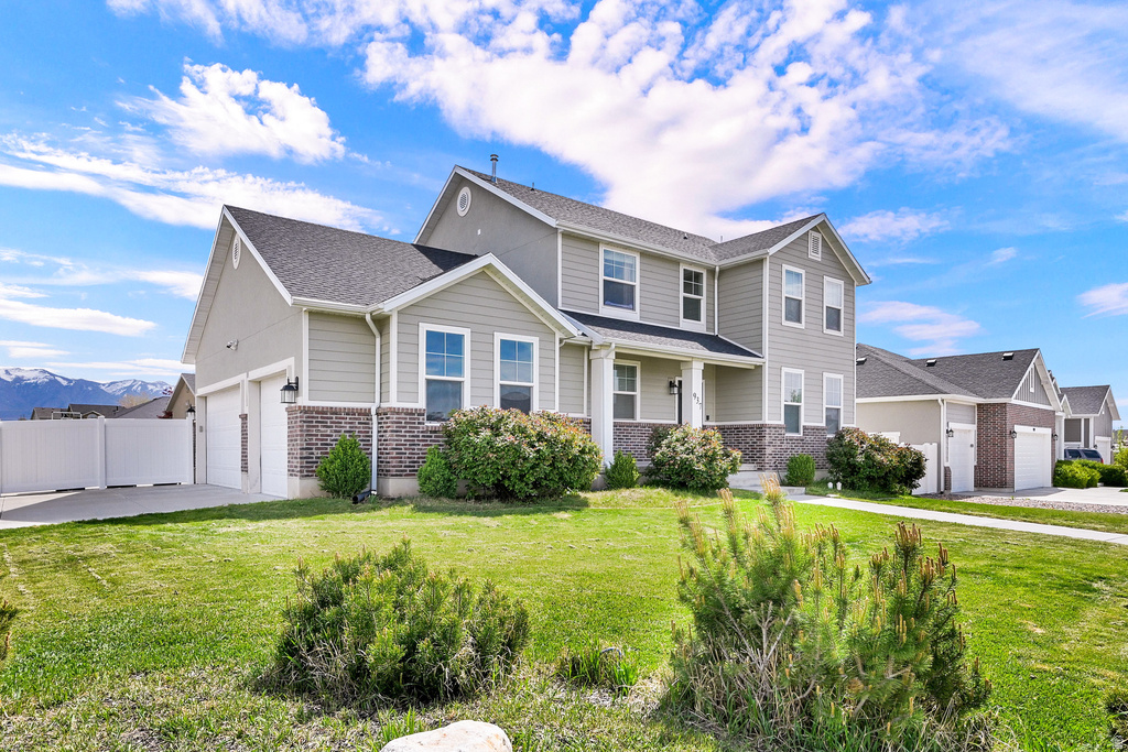 937 S 1600 W Syracuse, UT 84075