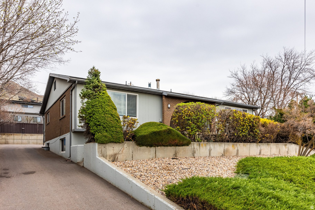 2025 S BROADMOOR ST Salt Lake City, UT 84108