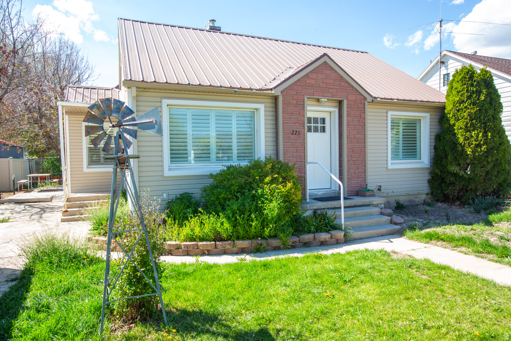 225 N 200 E Tremonton, UT 84337