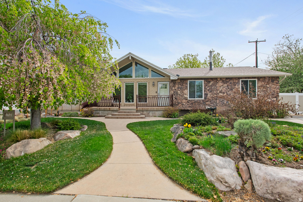 8691 S 1185 E Sandy, UT 84094