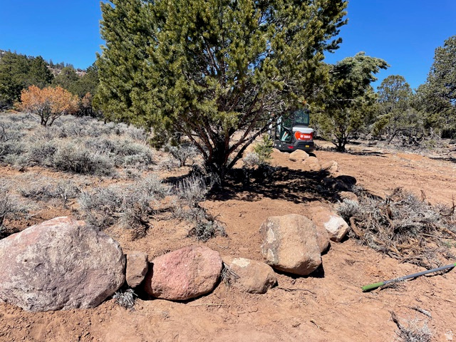 1841 E UPPER HAPPY VALLEY LOOP Teasdale, UT 84773