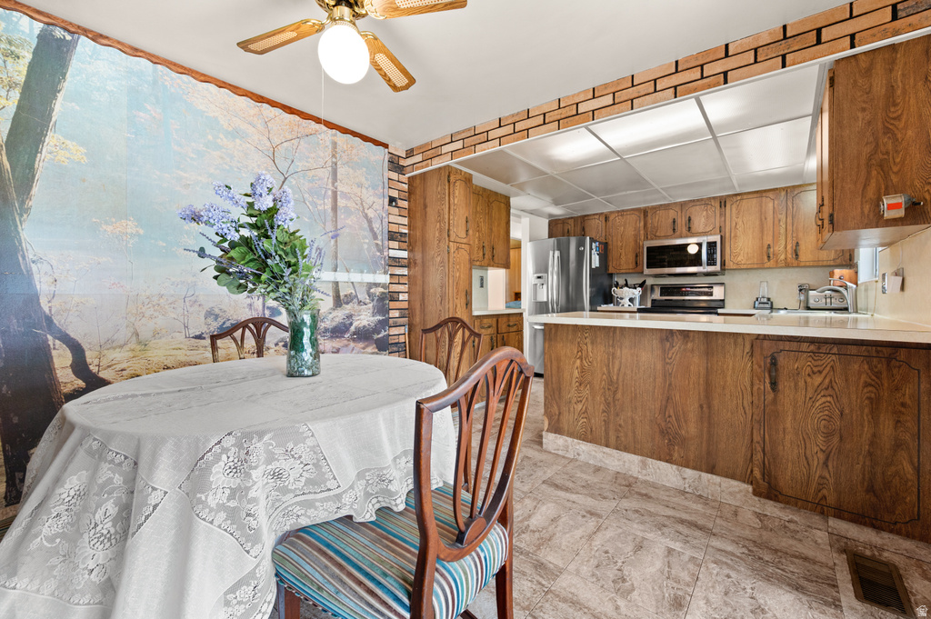 922 E 225 N Layton, UT 84041