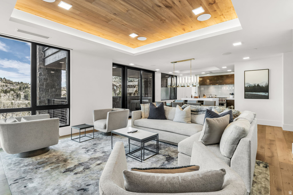 7697 VILLAGE WAY #104 Park City, UT 84060