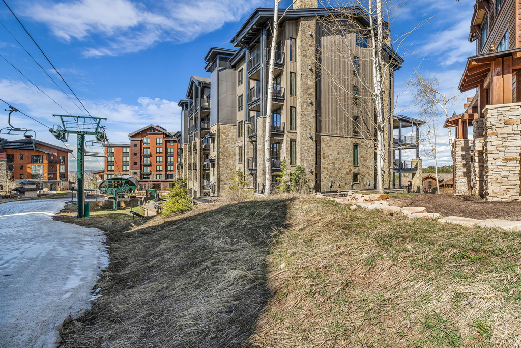 7697 VILLAGE WAY #104 Park City, UT 84060