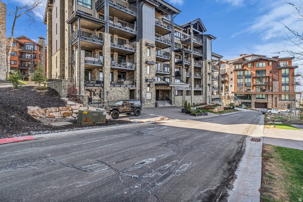7697 VILLAGE WAY #104 Park City, UT 84060