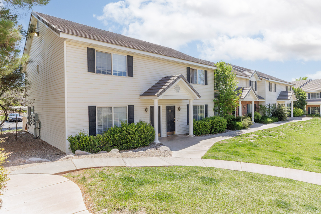 1735 W 540 N photo 2