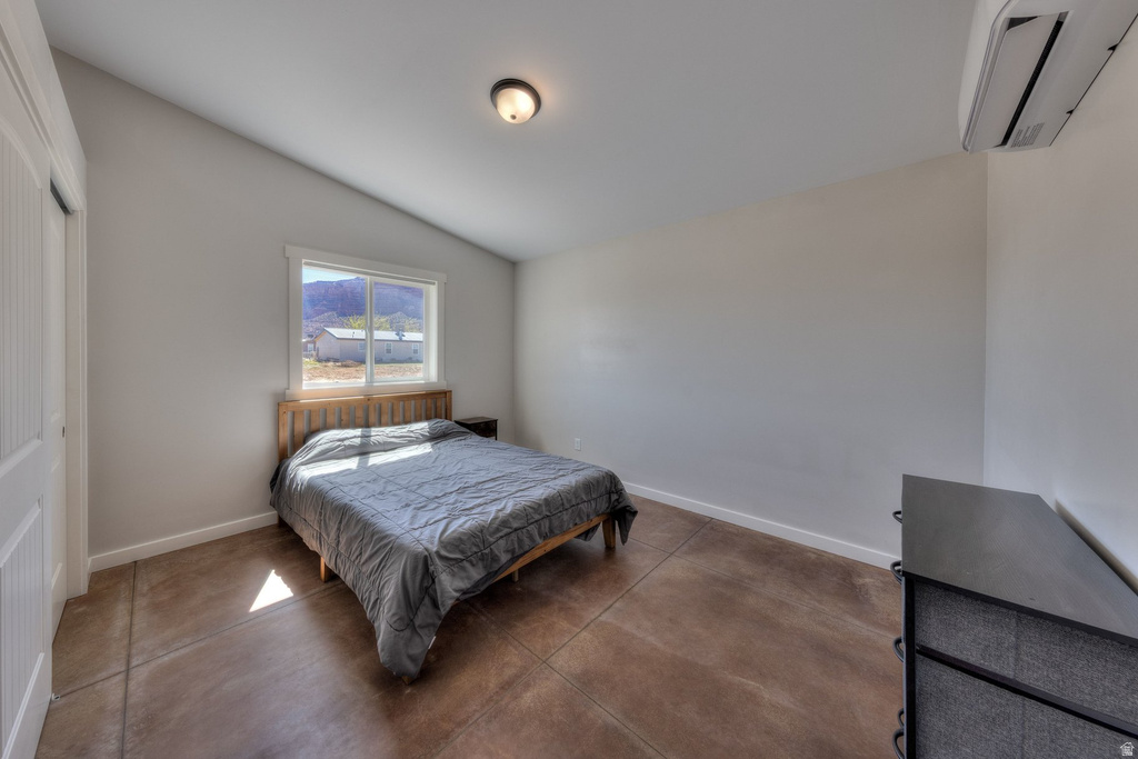 69 N MOUNT PEALE DR Moab, UT 84532