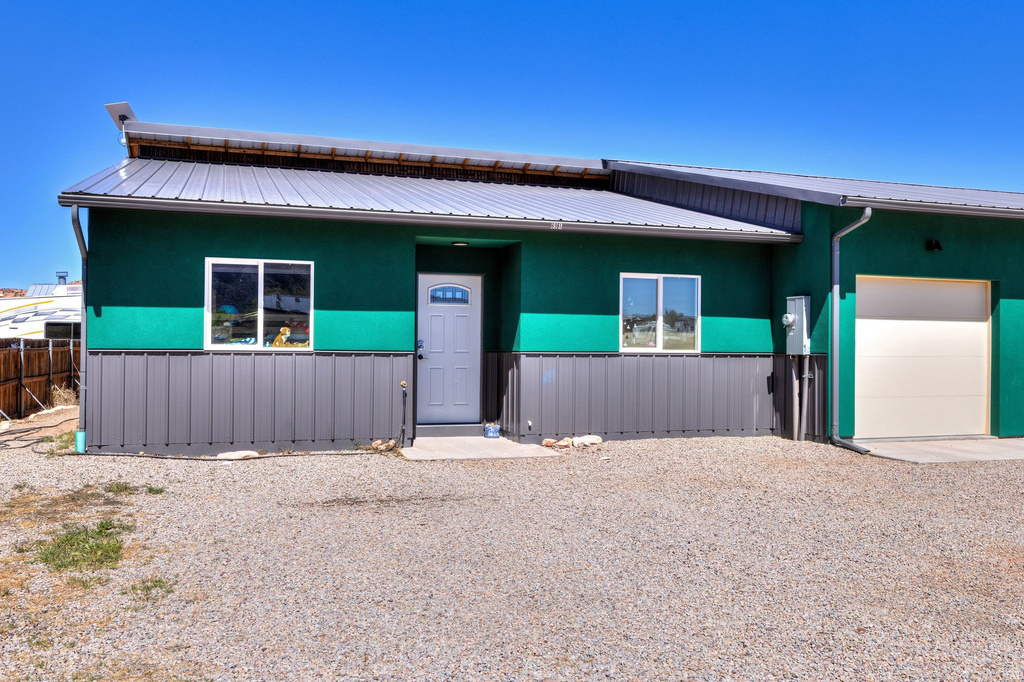 69 N MOUNT PEALE DR Moab, UT 84532